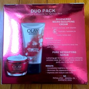 NWT Olay Two Piece Set